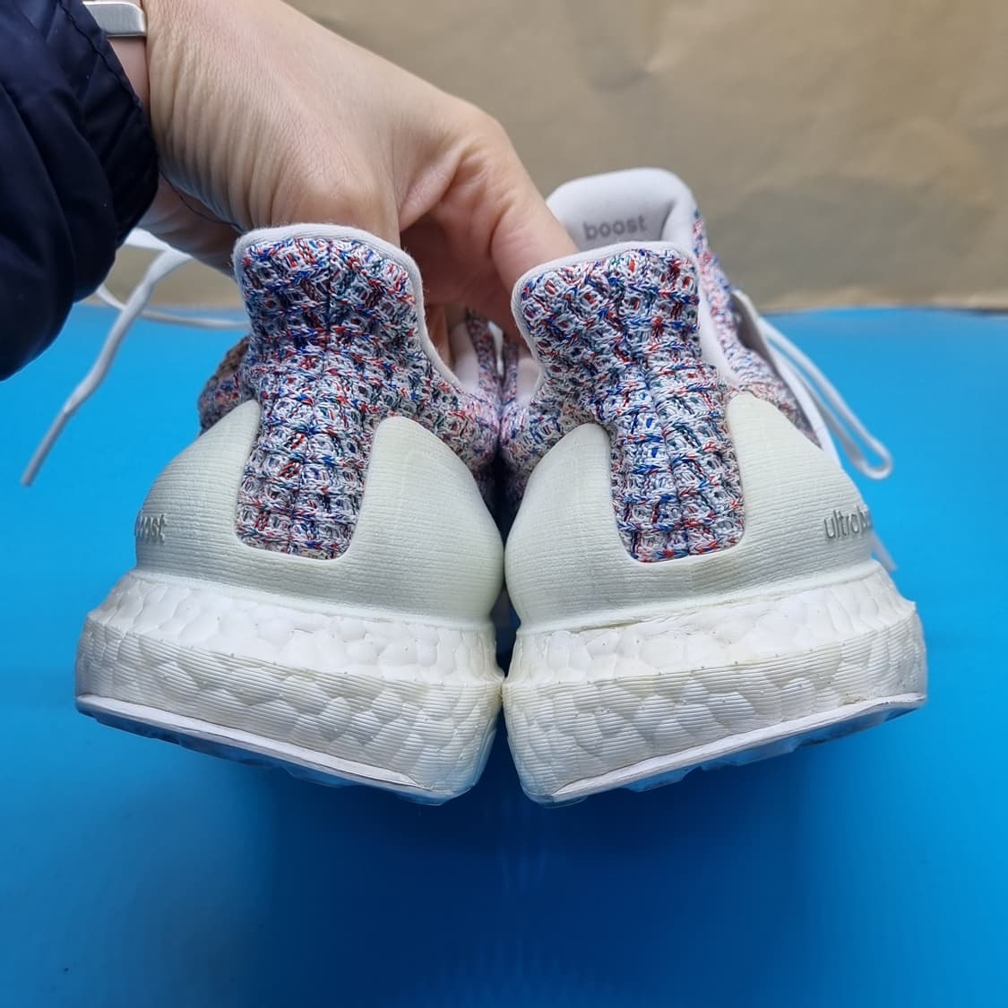 아디다스 울트라부스트 멀티컬러 운동화245  상품이미지4