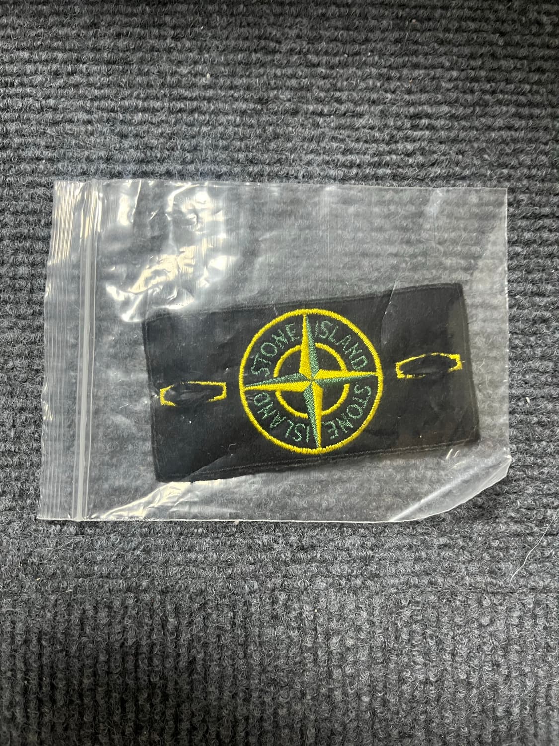 스톤아일랜드 패딩 23fw 블랙 xl  상품이미지6