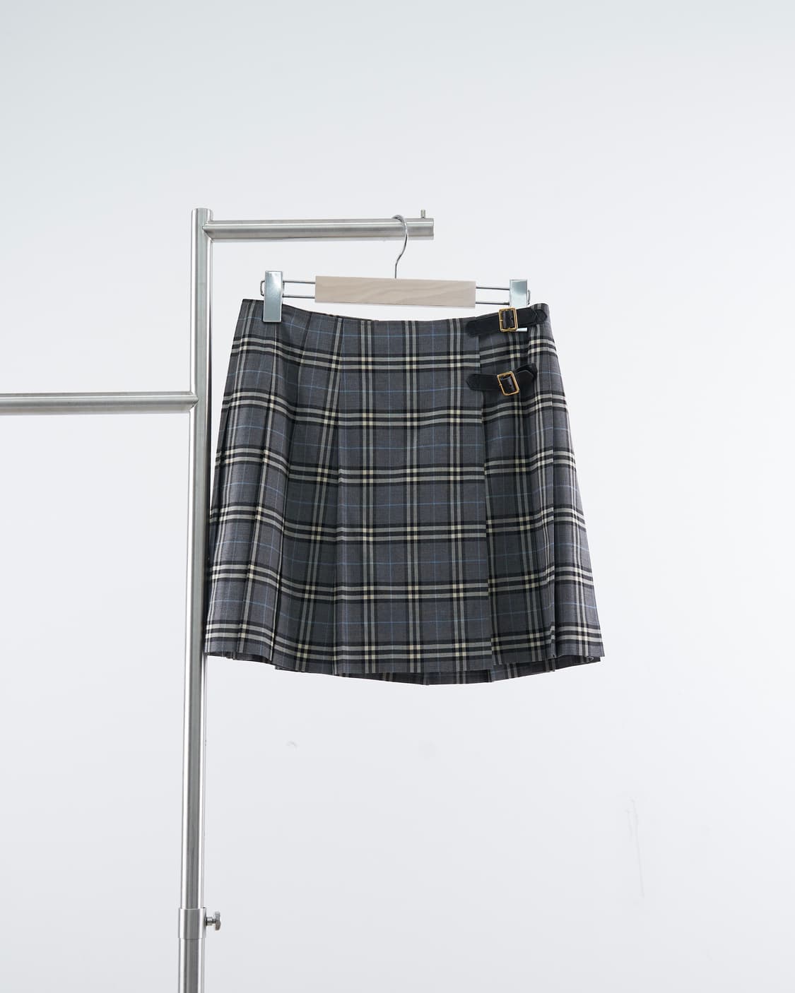 Burberry 블루라벨 노바체크 버클 포인트 숏스커트 상품이미지1