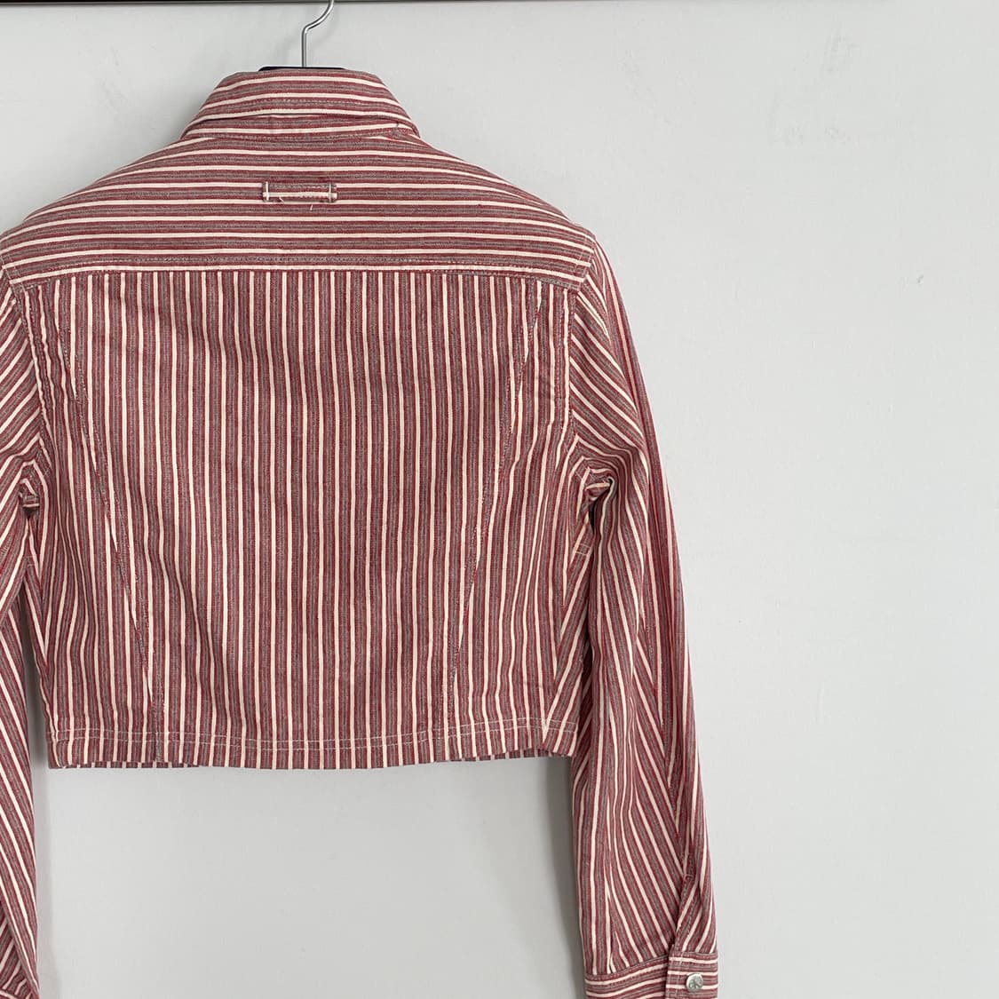 캘빈클라인 레드 스트라이프 크롭 데님 집업 자켓 상품이미지7