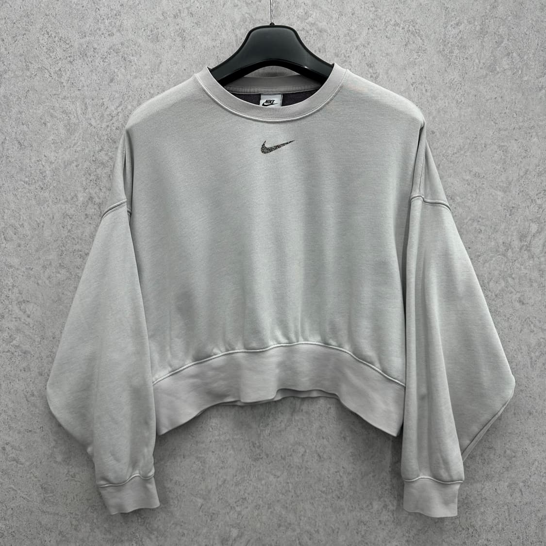 95 나이키 여자 루즈핏 크롭 맨투맨 상품이미지1