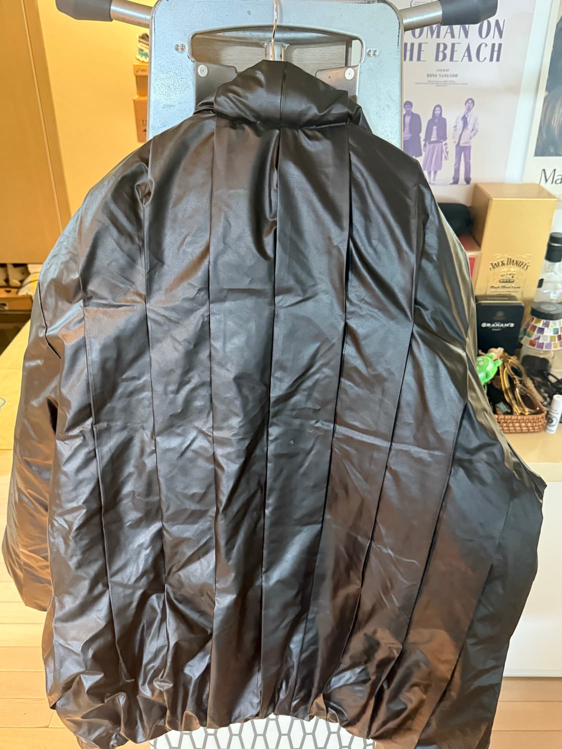 포스트 아카이브 팩션(파프) 코쿤 패딩 메탈릭블랙 상품이미지3