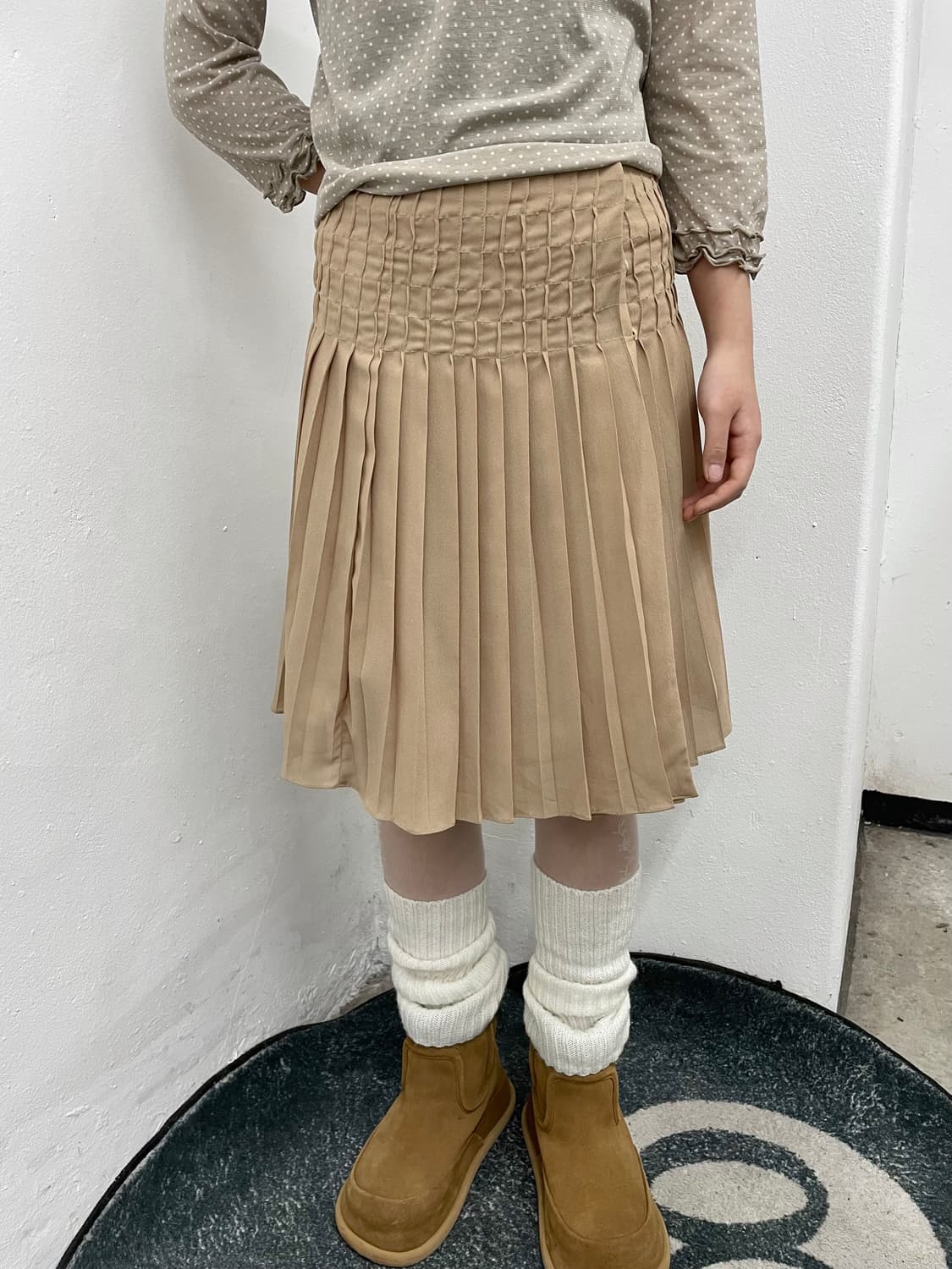 라떼 플리츠 버튼 스커트 상품이미지1