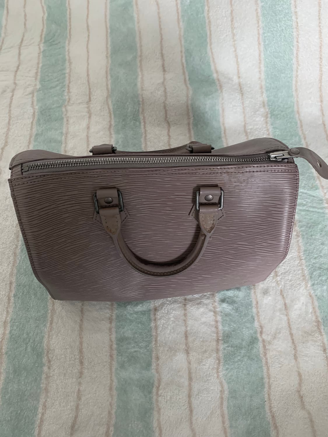 루이비통 에삐 스피디 30 상품이미지1