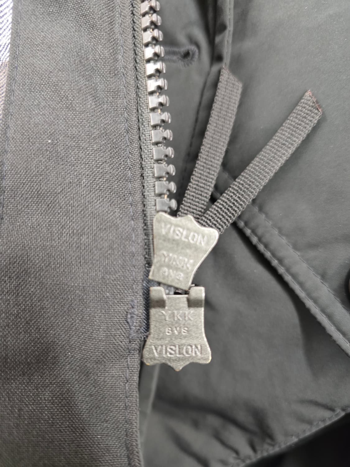 코오롱스포츠  남성 구스다운 점퍼.
싸이즈 105. 상품이미지5