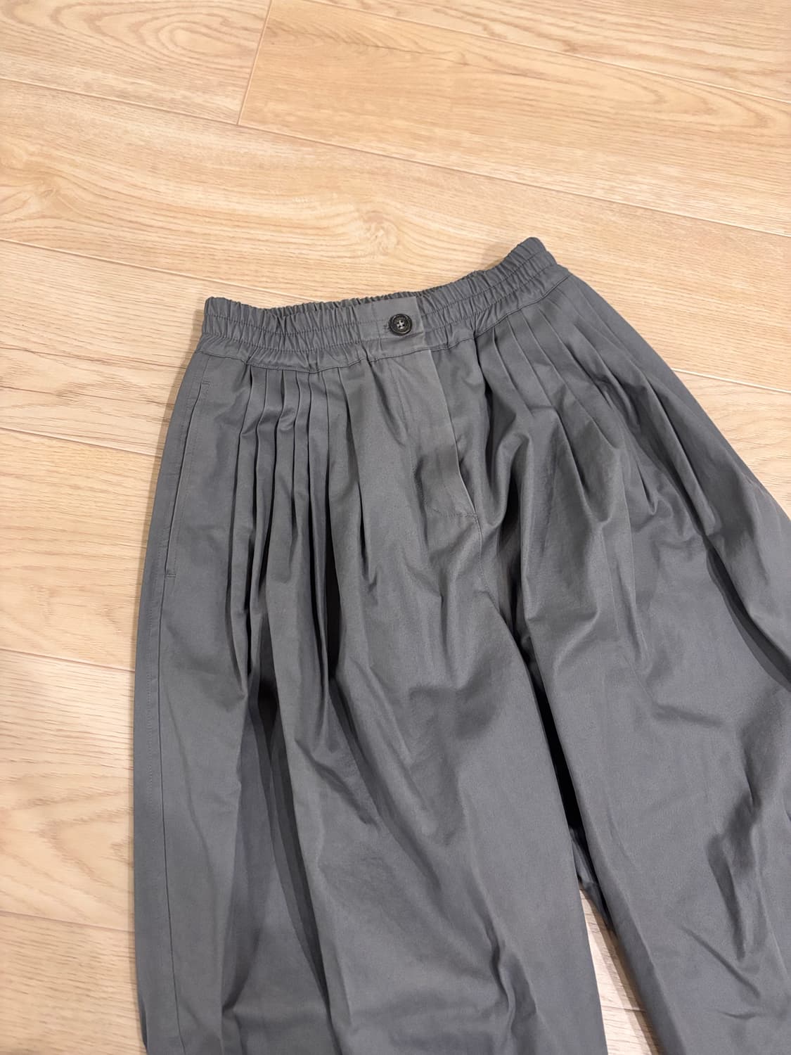 문달 moondal 코튼 볼륨 턱 팬츠 차콜 s 상품이미지6