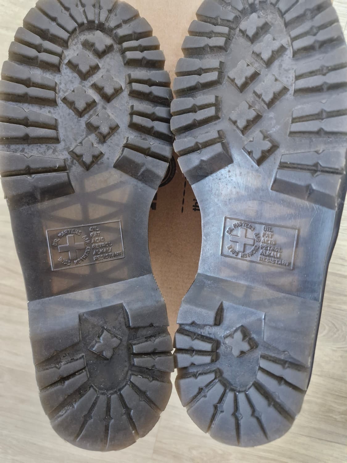 닥터마틴x디스이즈네버댓 콜라보 1461 280사이즈 판매합니다 상품이미지3