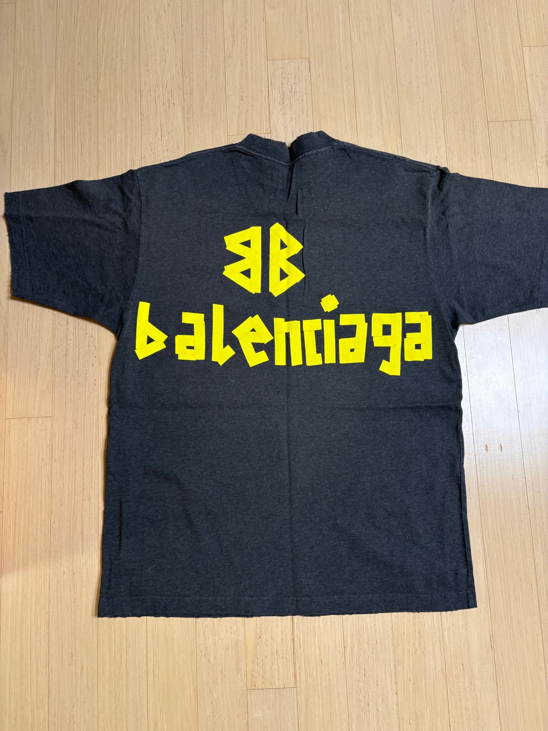 발렌시아가 테이프타입 오버핏 티셔츠 상품이미지6