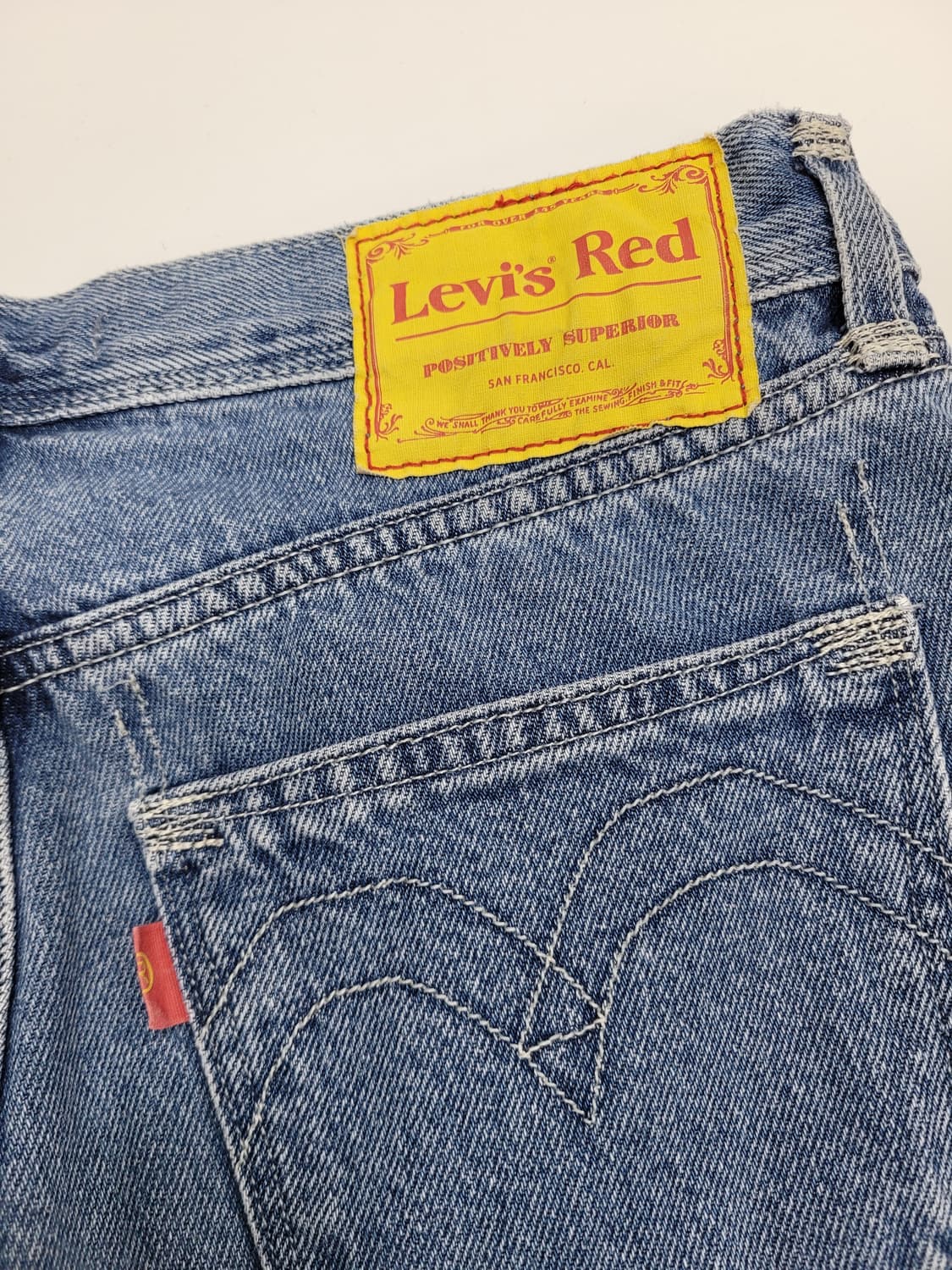 리바이스 레드탭 루즈 스트레이트 데님 청바지 / 여 25  연청 상품이미지5