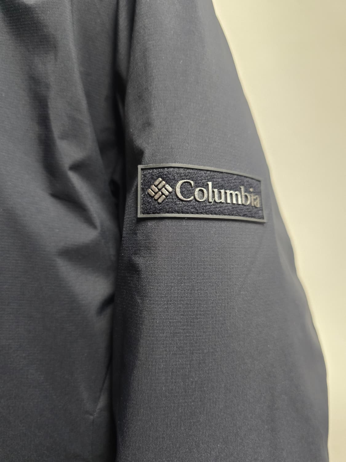 컬럼비아 옴니히트 구스다운경량 숏패딩재킷 95 상품이미지2