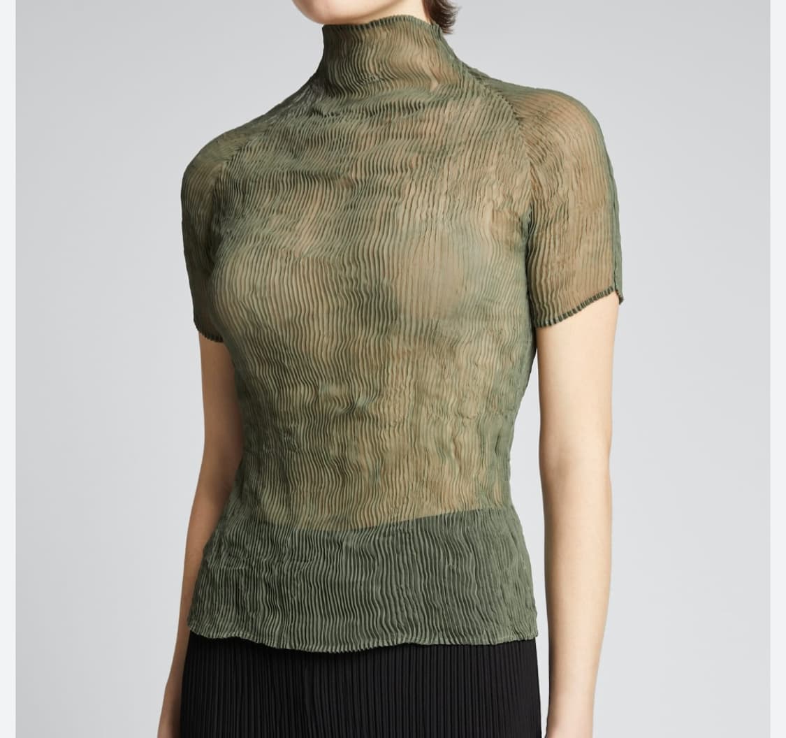 [택채 새상품] 이세이 미야케 시폰 트위스트 3 탑 나이트 그린 상품이미지1