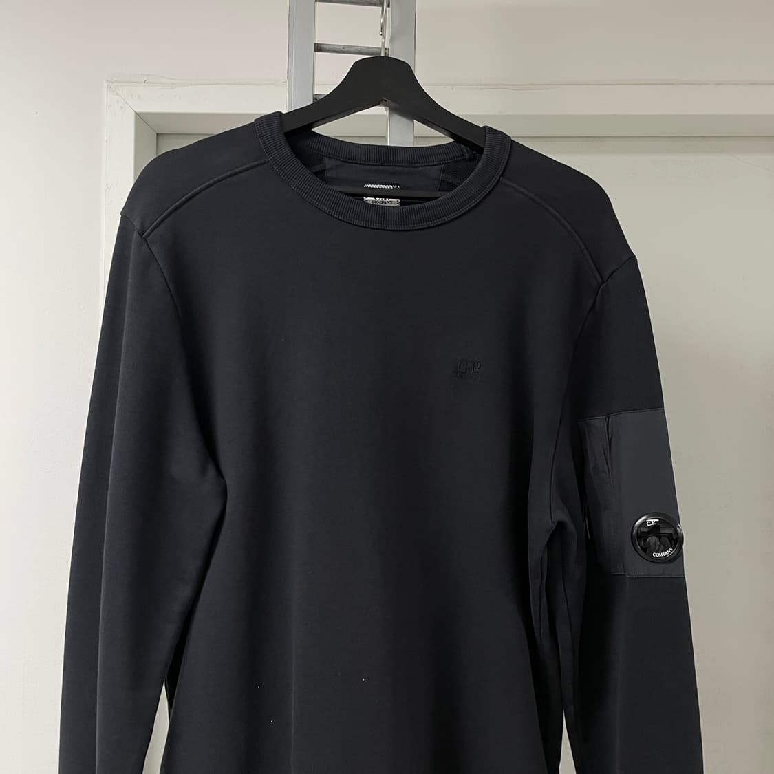 CP 컴퍼니 렌즈 긴팔 티셔츠 블랙 L 상품이미지2