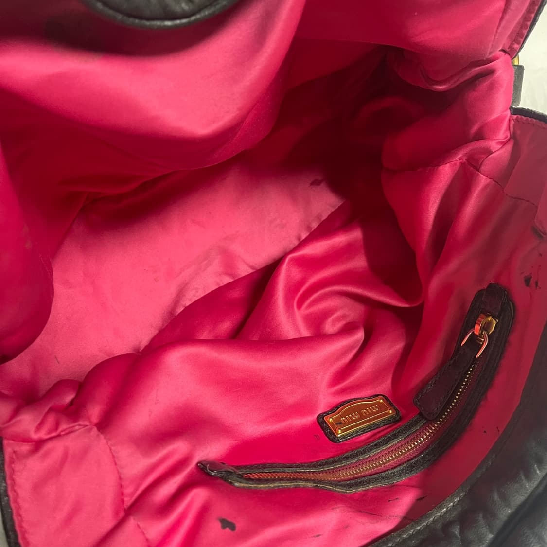 정품 미우미우 금장레더 투웨이백 상품이미지4