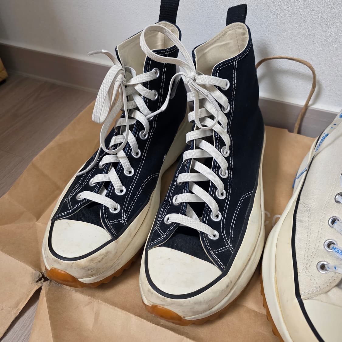 (중고) 컨버스 x JW 앤더슨 런스타 하이크 하이 2개+스모크 280 상품이미지2
