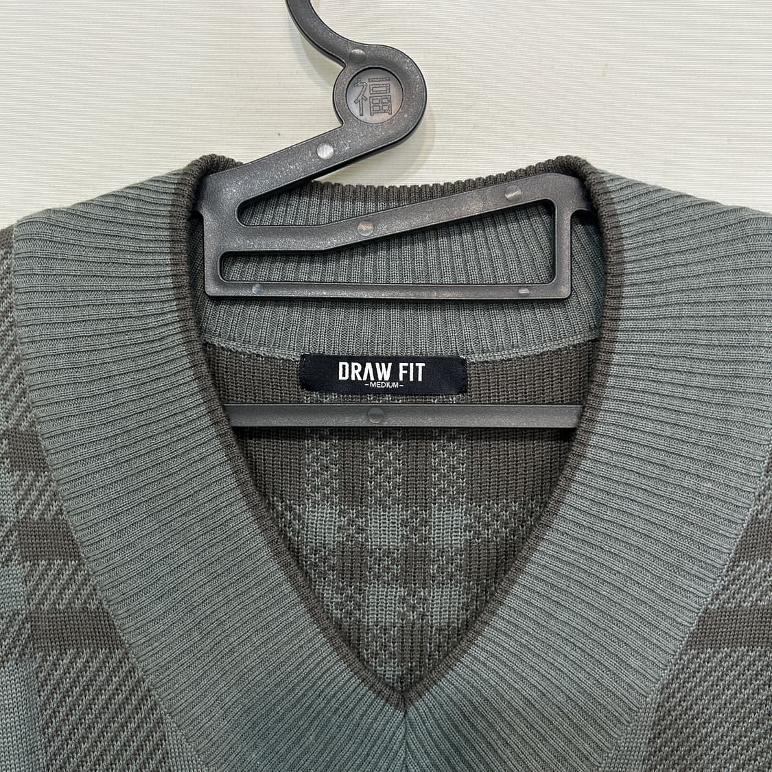 드로우핏 남성 브이넥 니트 M 상태최상 상품이미지3