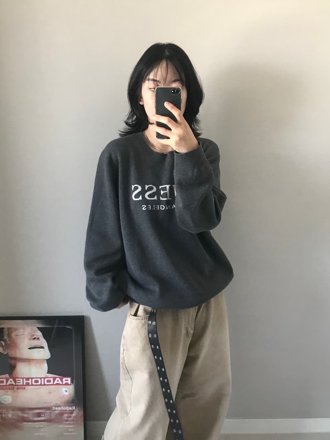 게스 중앙 로고 차콜 니트 상품이미지3