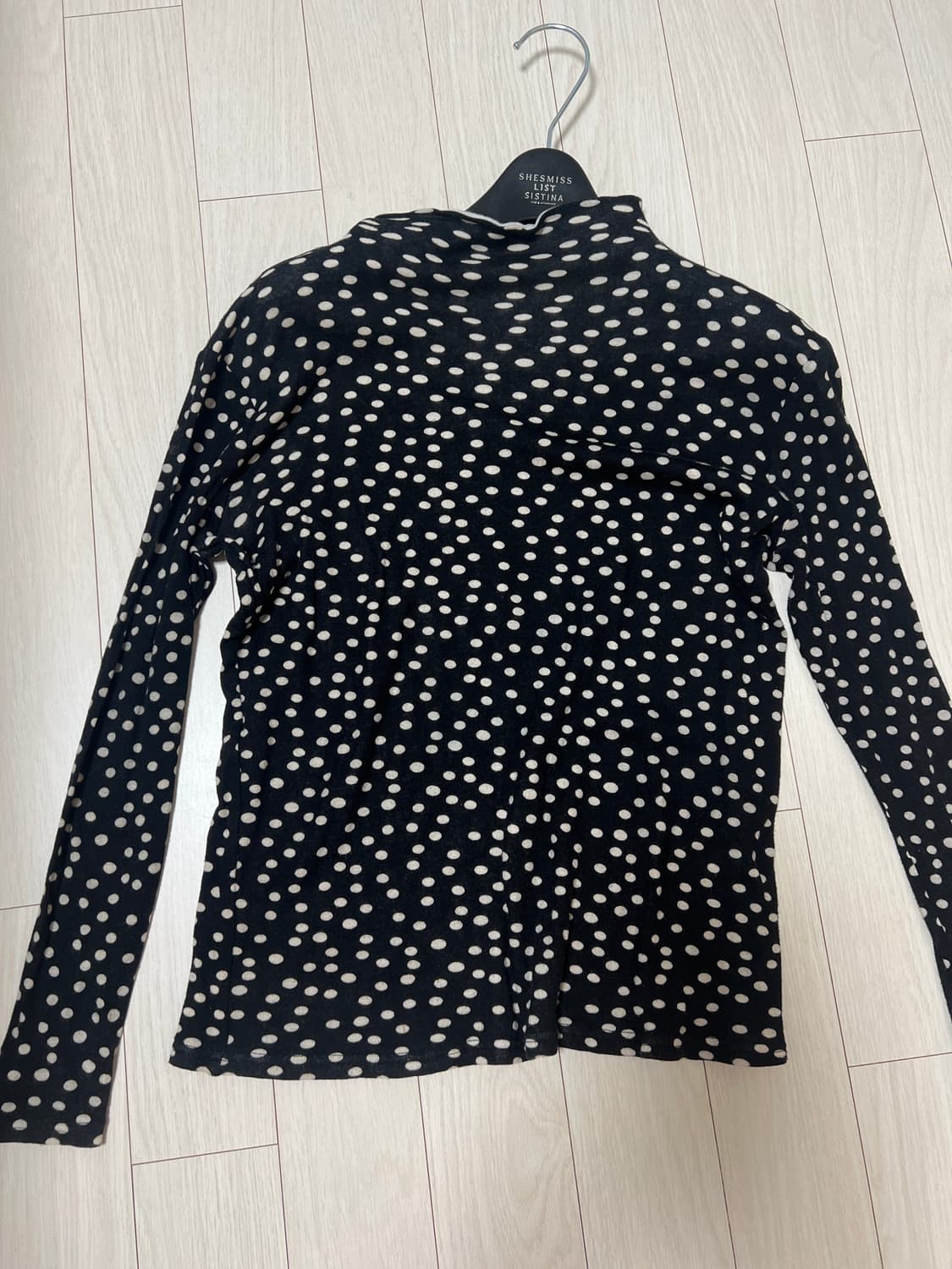 빈티지 도트 레이어드 목폴라 티 상품이미지1