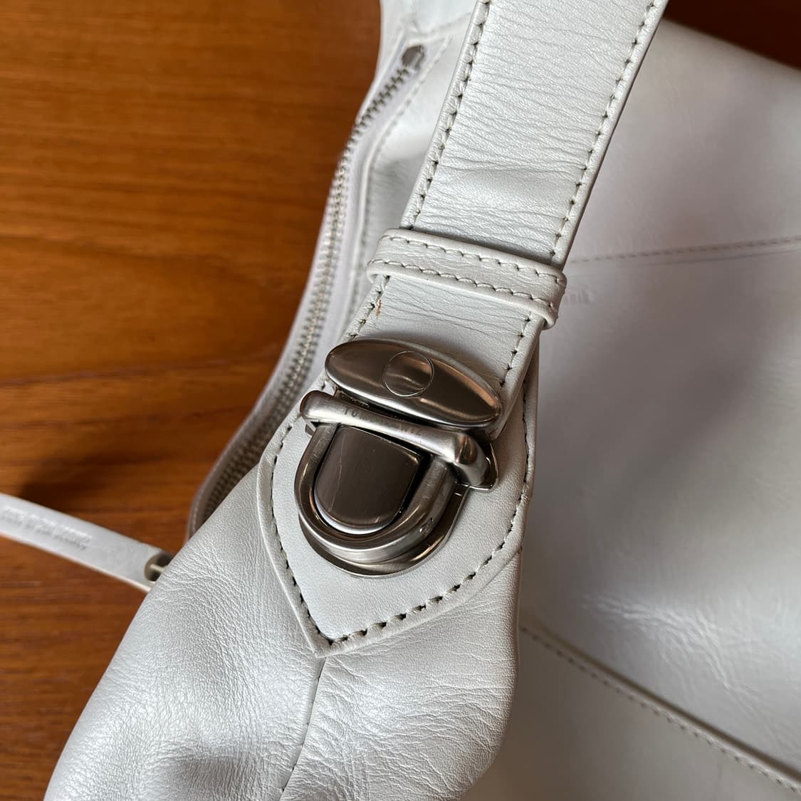 Tomboy wiz paris Hobo Bag 상품이미지4