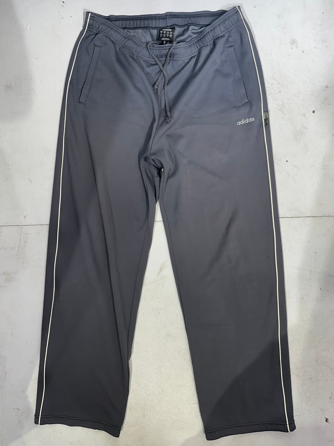 아디다스 차콜 와이드 화이트 사이드 라인 벌룬핏 추리닝 바지 L 상품이미지4