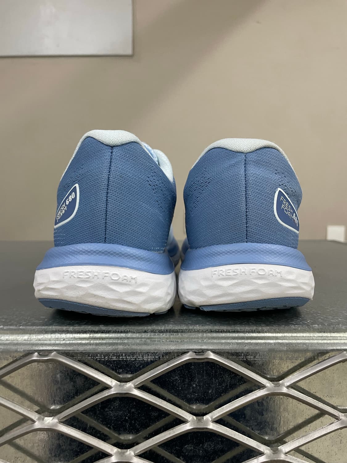 뉴발란스 프레쉬폼 680v7 235 상품이미지3