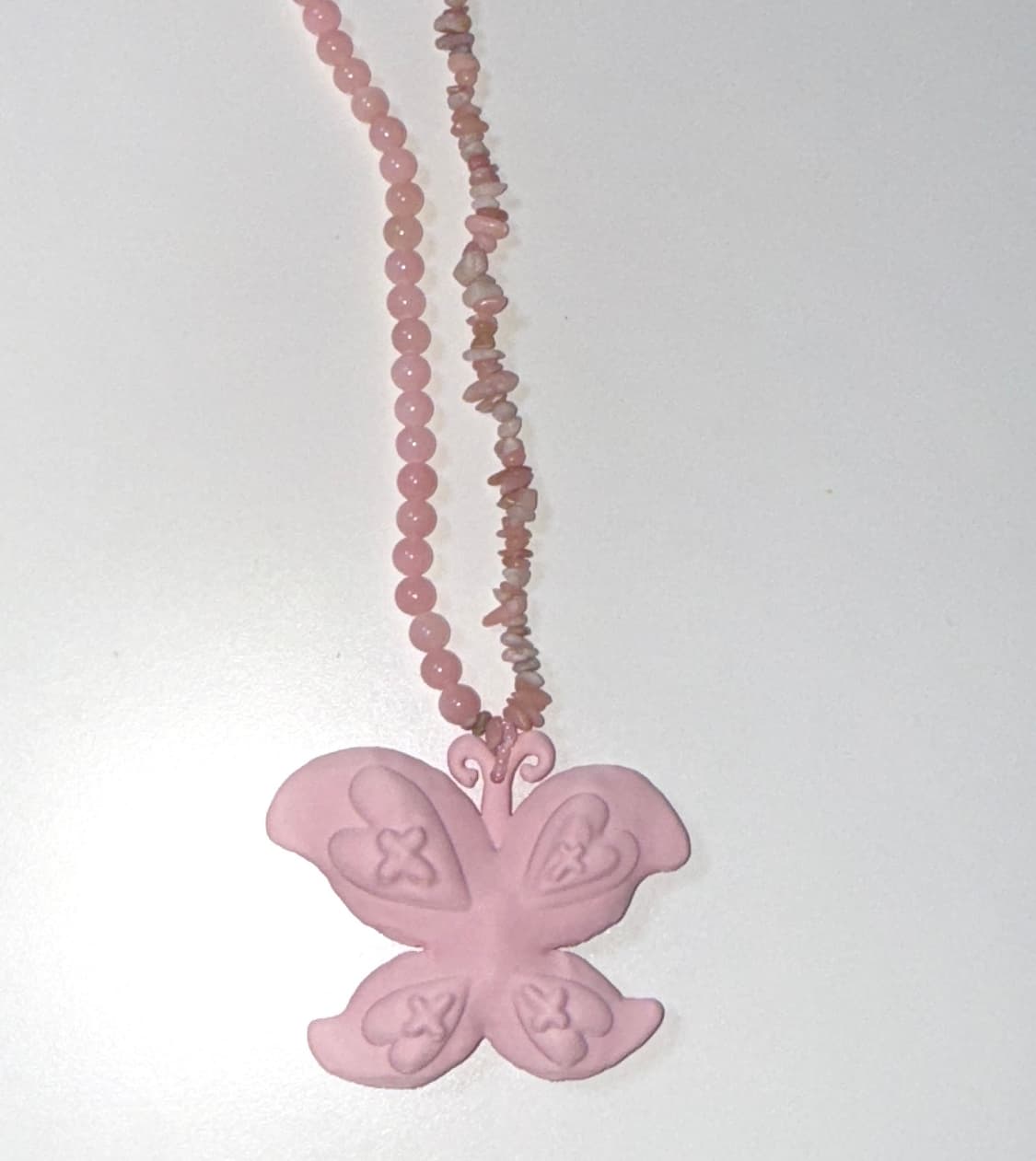 아일릿 모카 착용 나비 펜던트 목걸이 상품이미지3