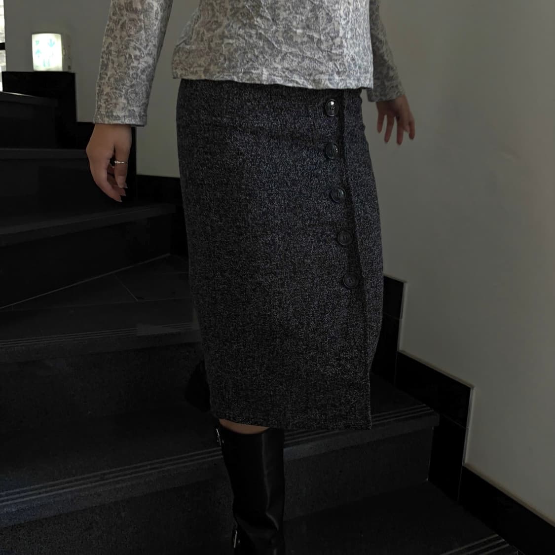 보카시 버튼 미디스커트 상품이미지3