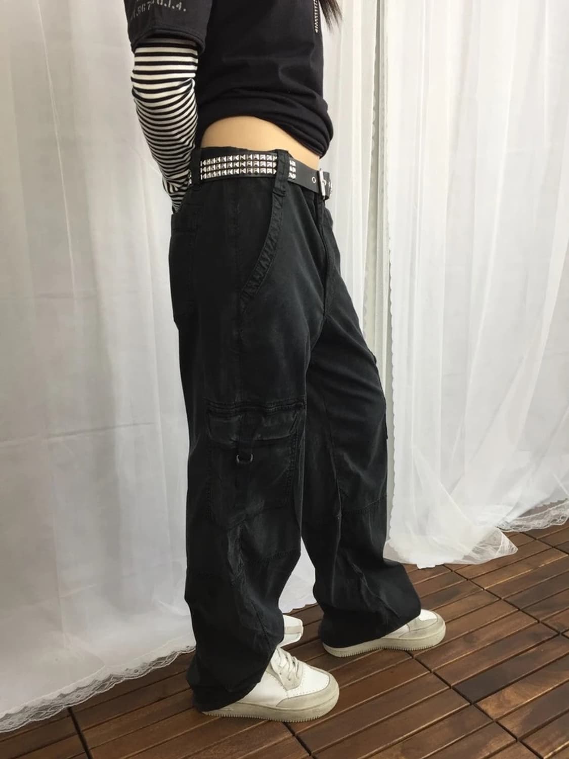 American Eagle Black Cargo Pants 상품이미지3