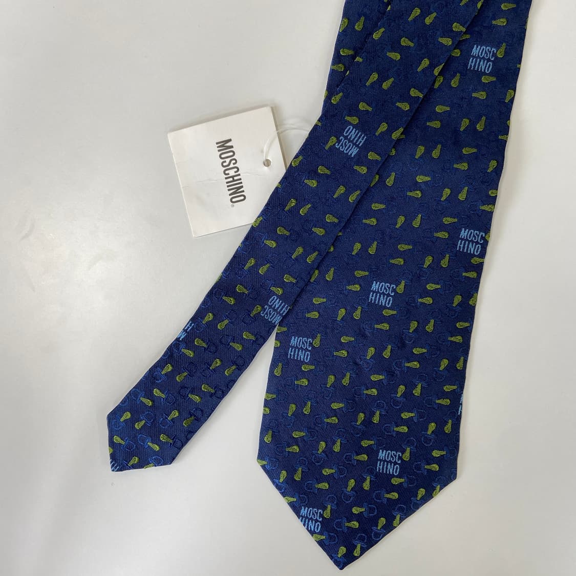 택달린 모스키노 (MOSCHINO) 명품 정품 넥타이 상품이미지2