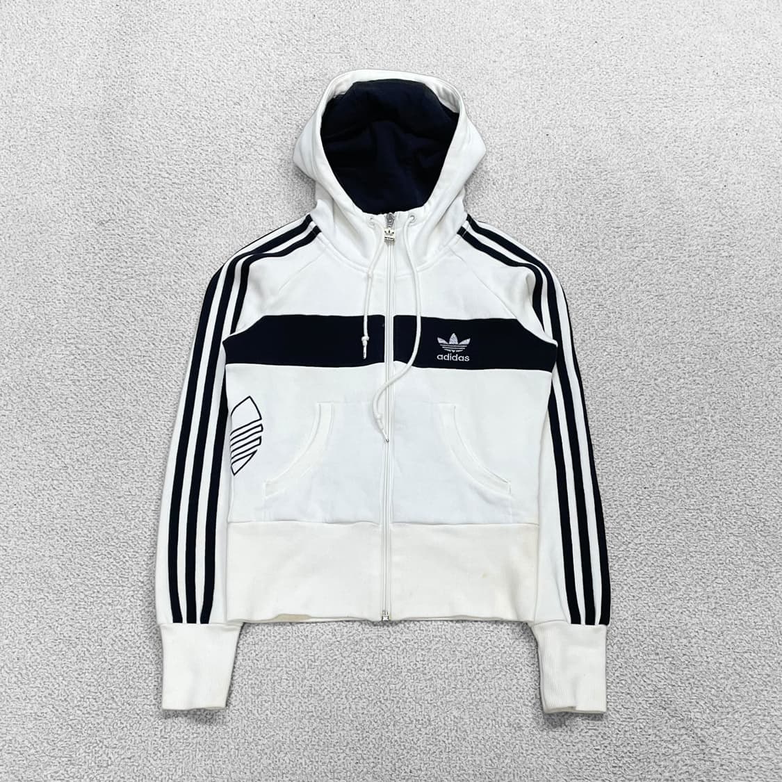 아디다스 불꽃 로고 후드집업 화이트 상품이미지2