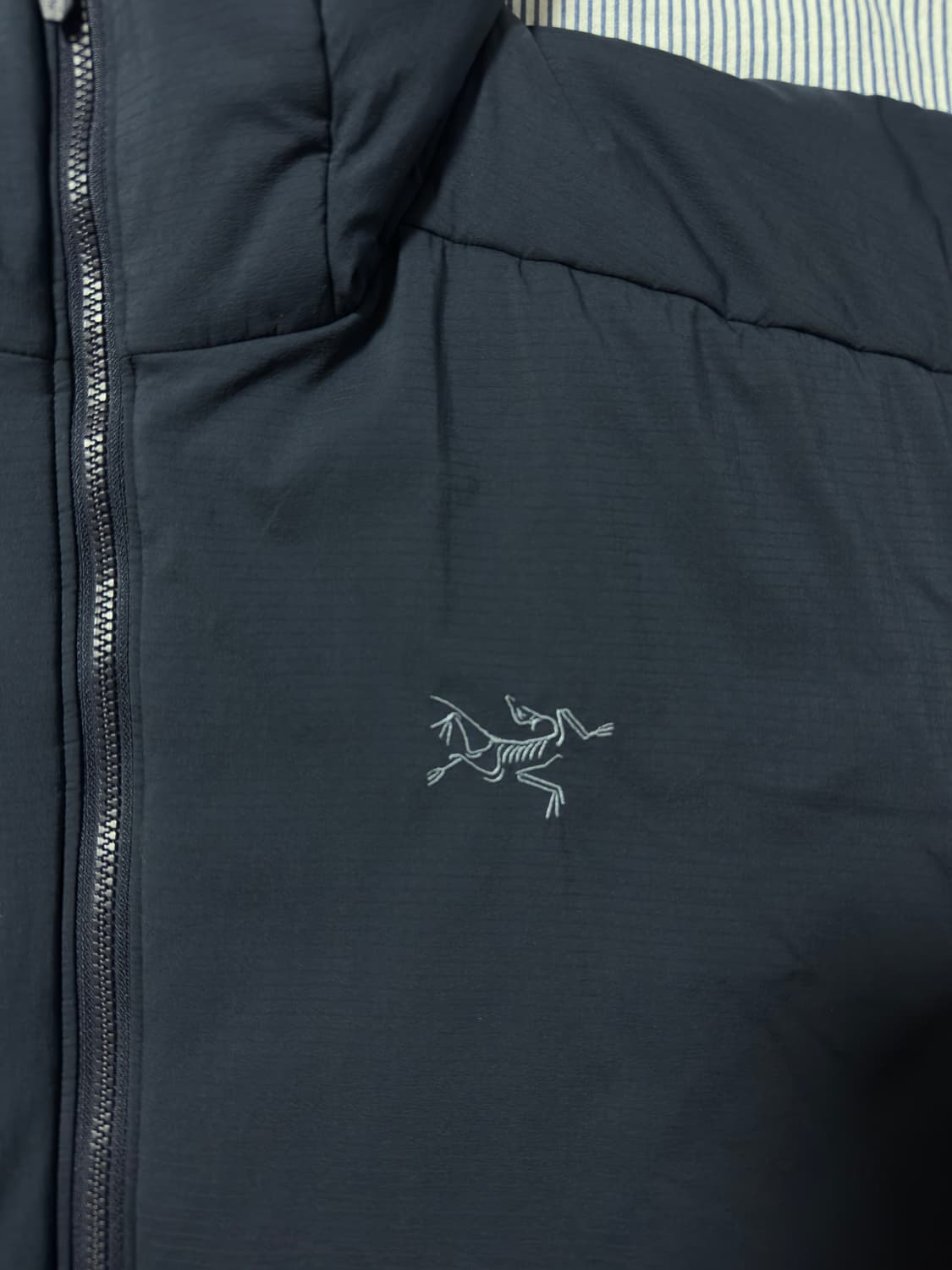 (SS급) 아크테릭스 아톰 헤비웨이트 후디 블랙 사파이어 M 상품이미지4