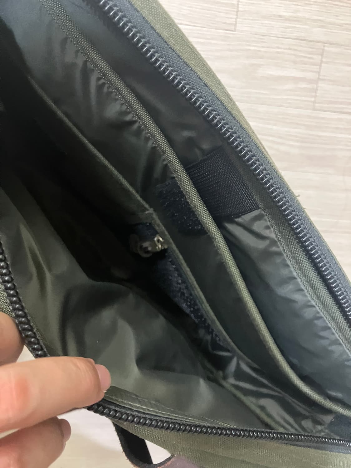 필슨 878 오터그린 브리프케이스 상품이미지2