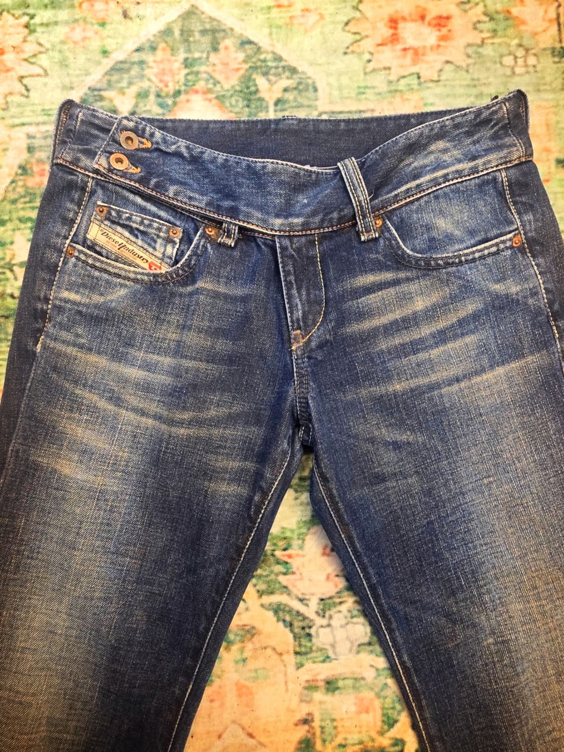  디젤(Diesel) 디젤진 브츠컷 청바지 상품이미지1