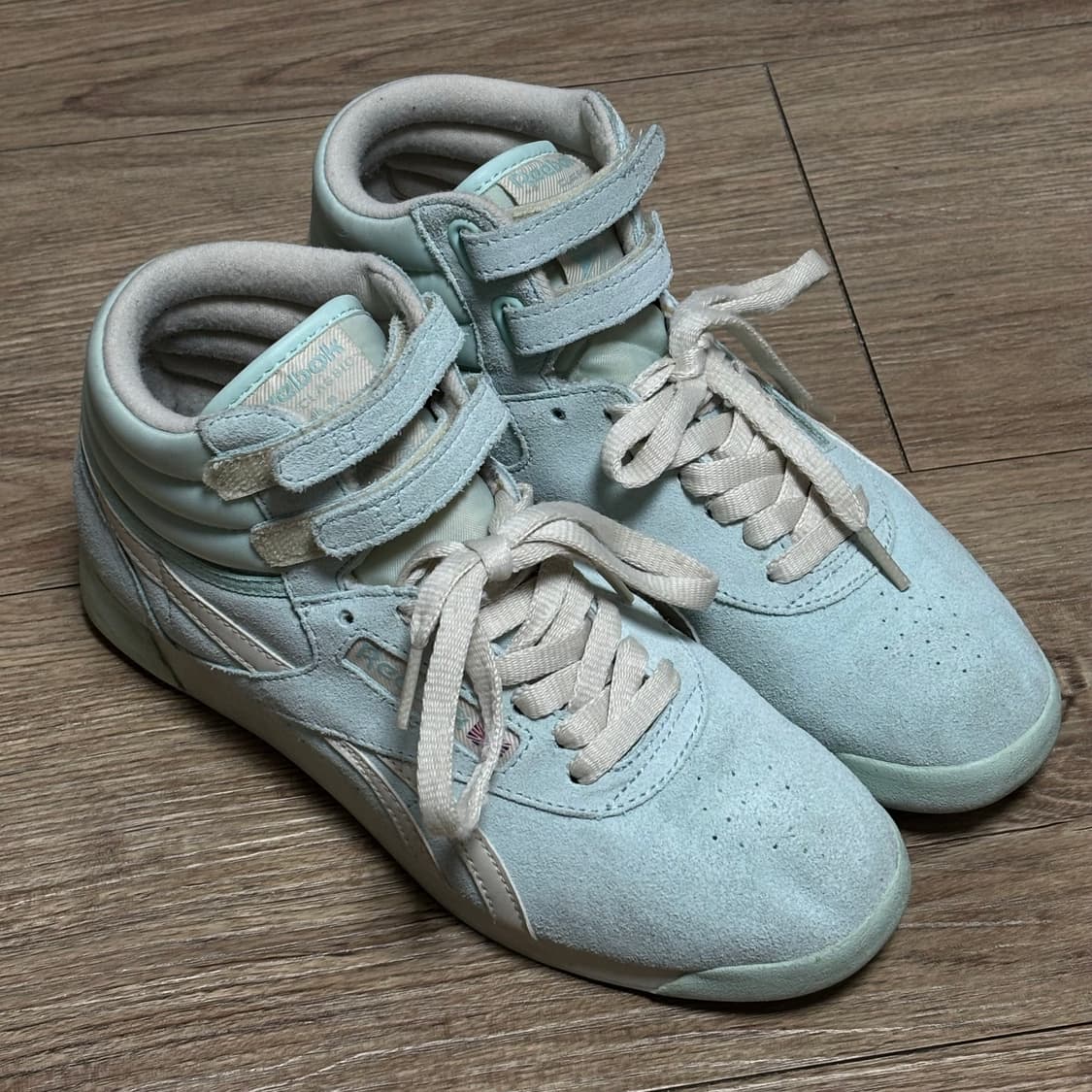 리복 프리스타일 하이 상품이미지2