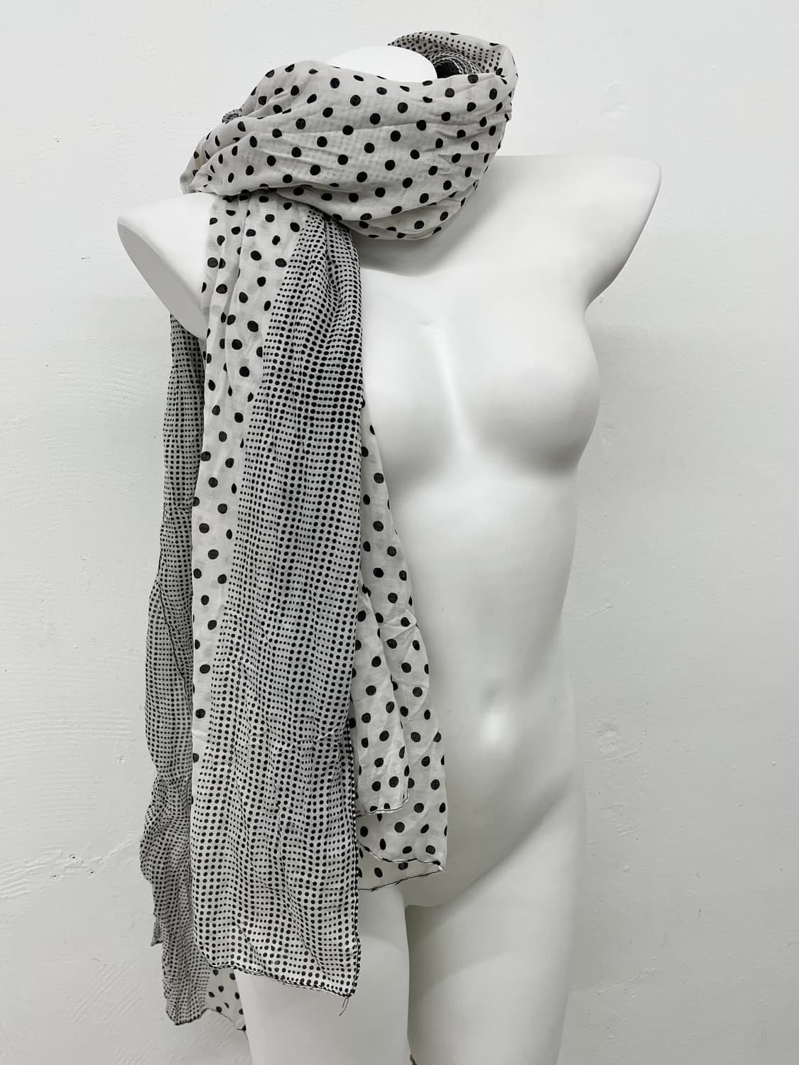 너드모리 도트 체크 머플러  상품이미지2