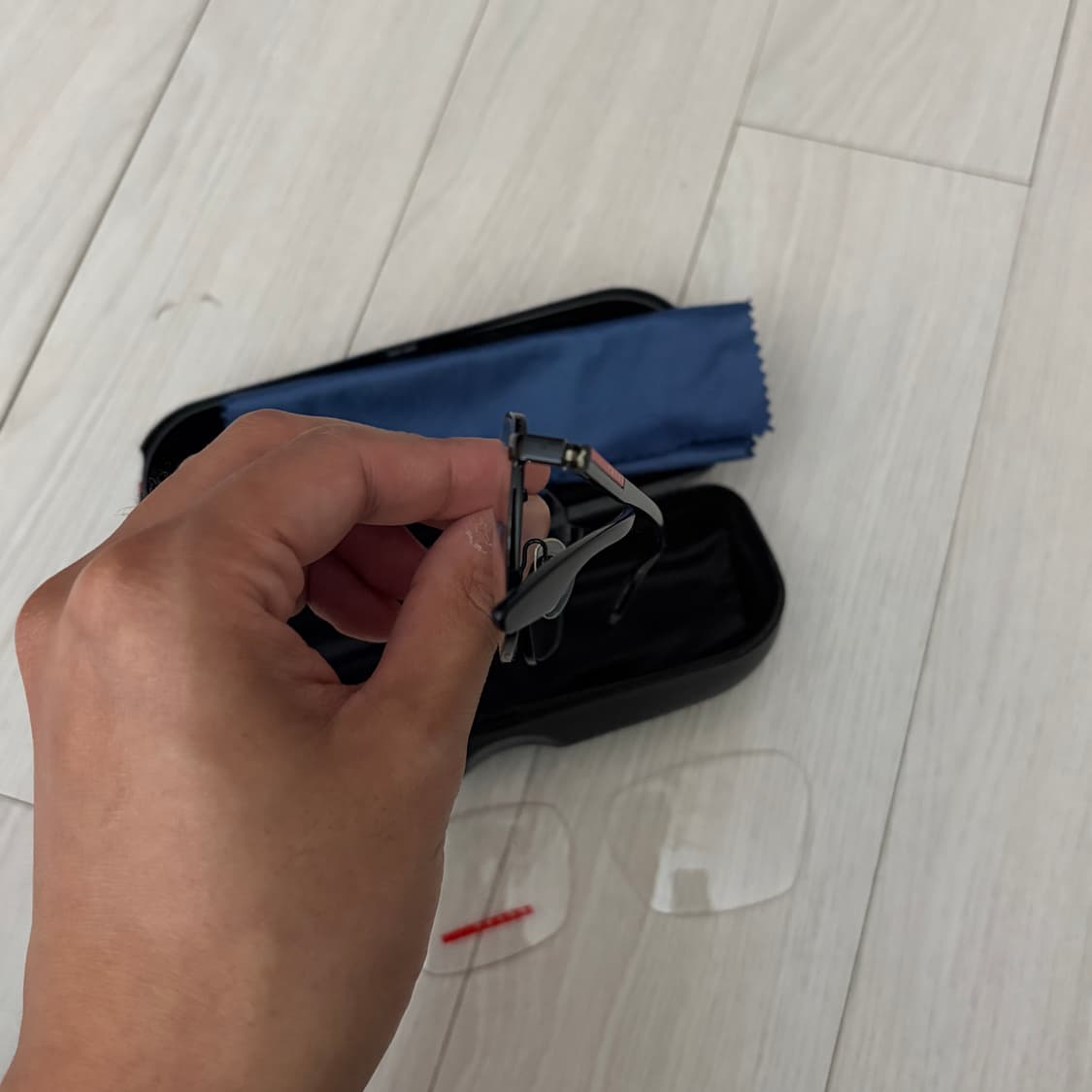 프라다 리네로사 안경 블랙 상품이미지3