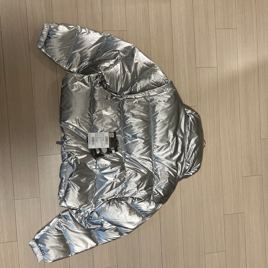 노스페이스 화이트라벨 글로시패딩 상품이미지2