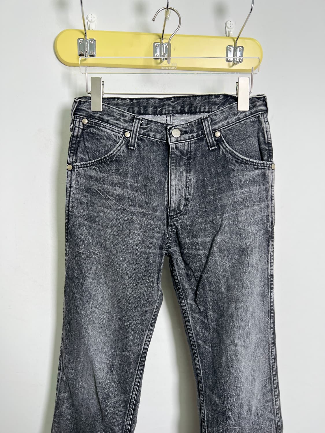 랭글러 빈티지 블랙 워싱 부츠컷 데님 팬츠 상품이미지3