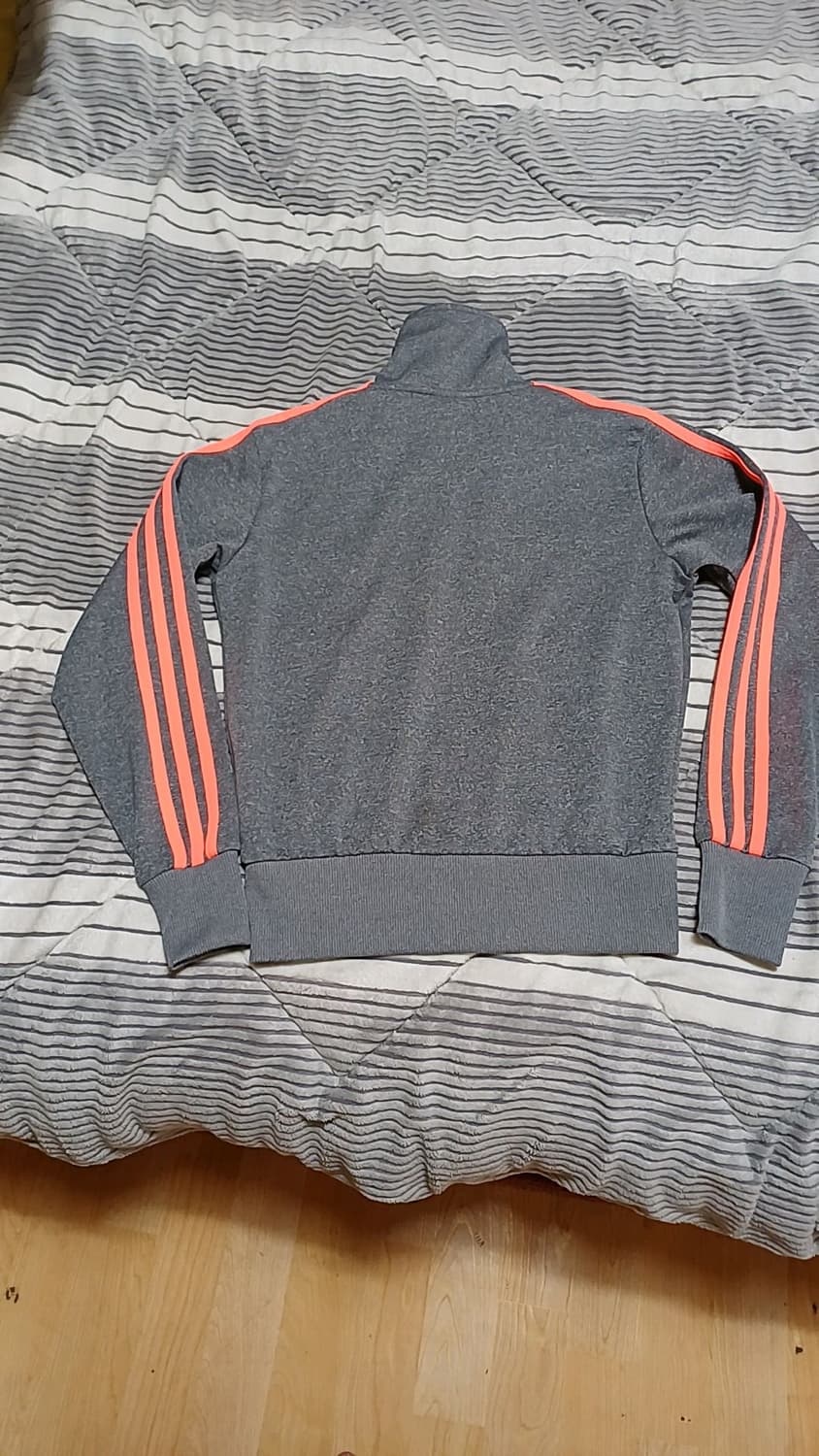 아디다스 크롭저지 85 여성55 가슴46 기장55 상품이미지4