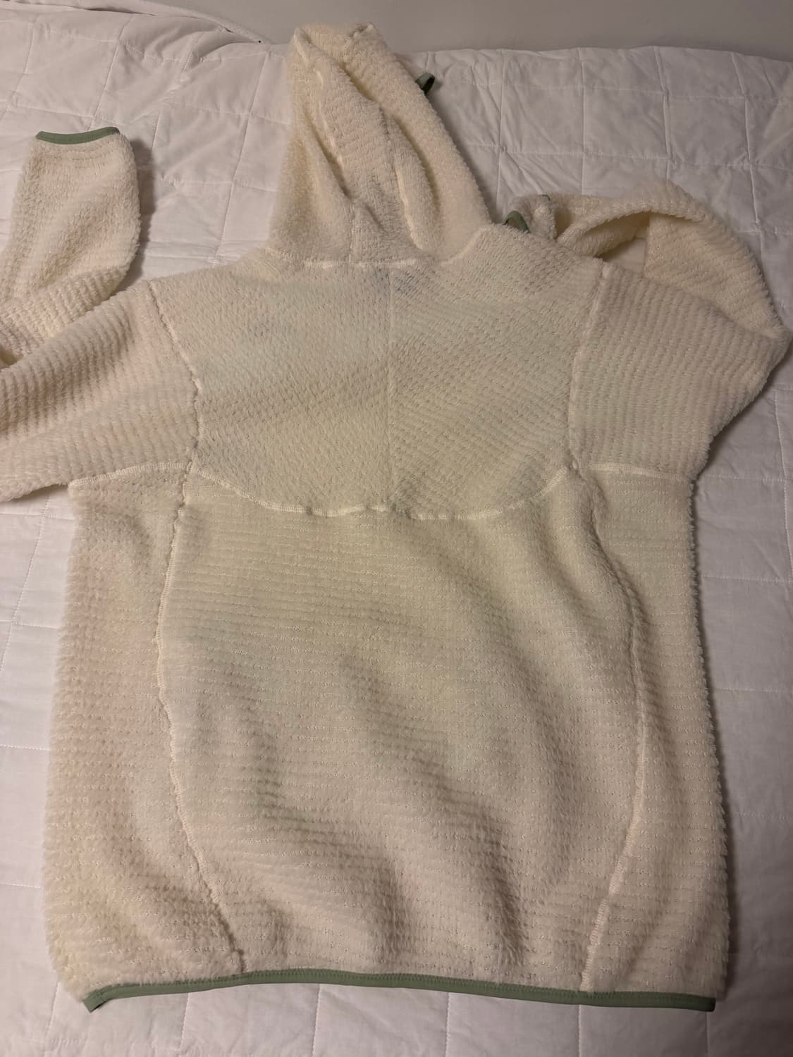 썬러브 폴라텍 후드 상품이미지4