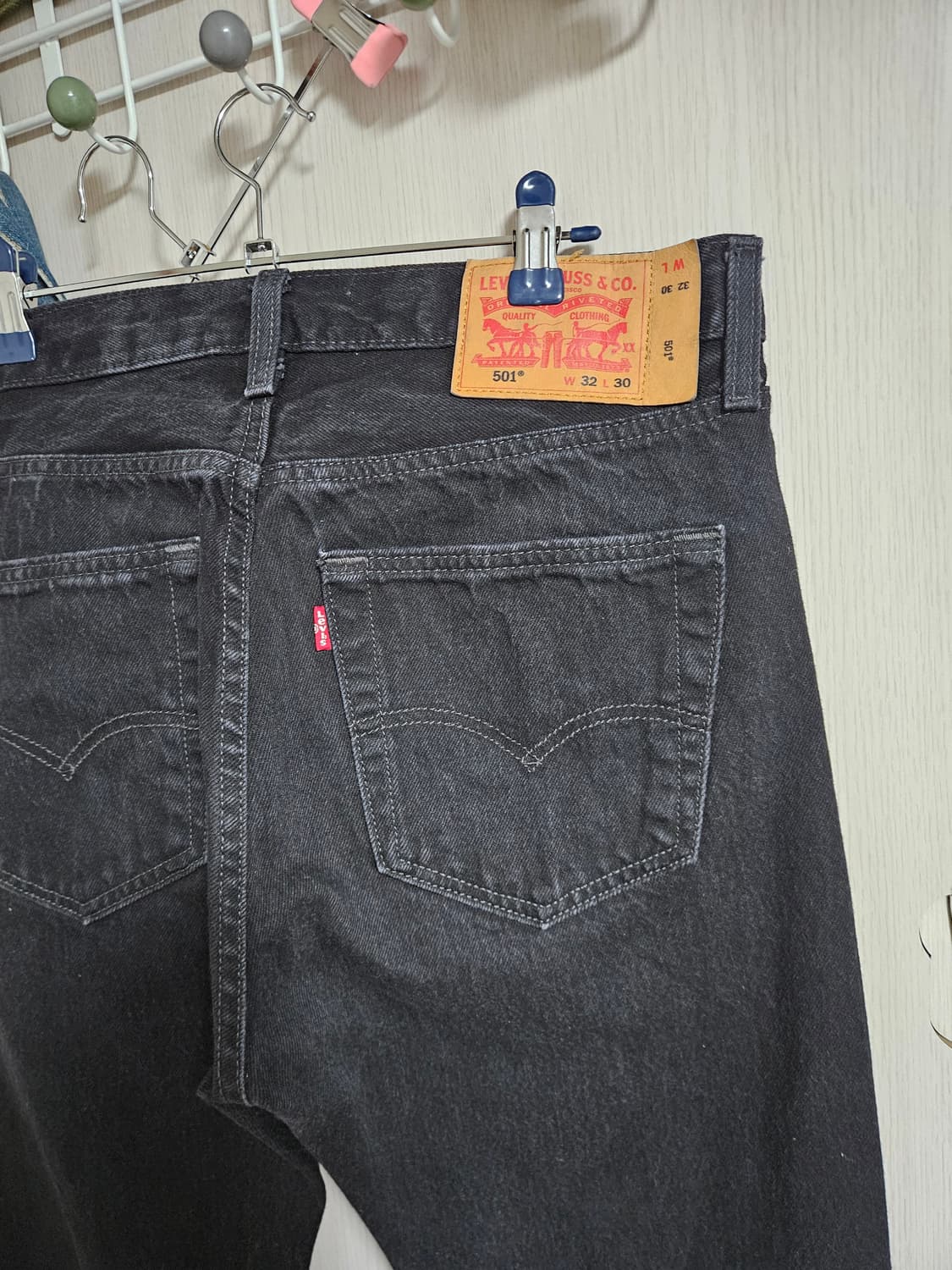 현행 levi's 501 32x30 블랙진 0660 품번 리바이스 상품이미지3