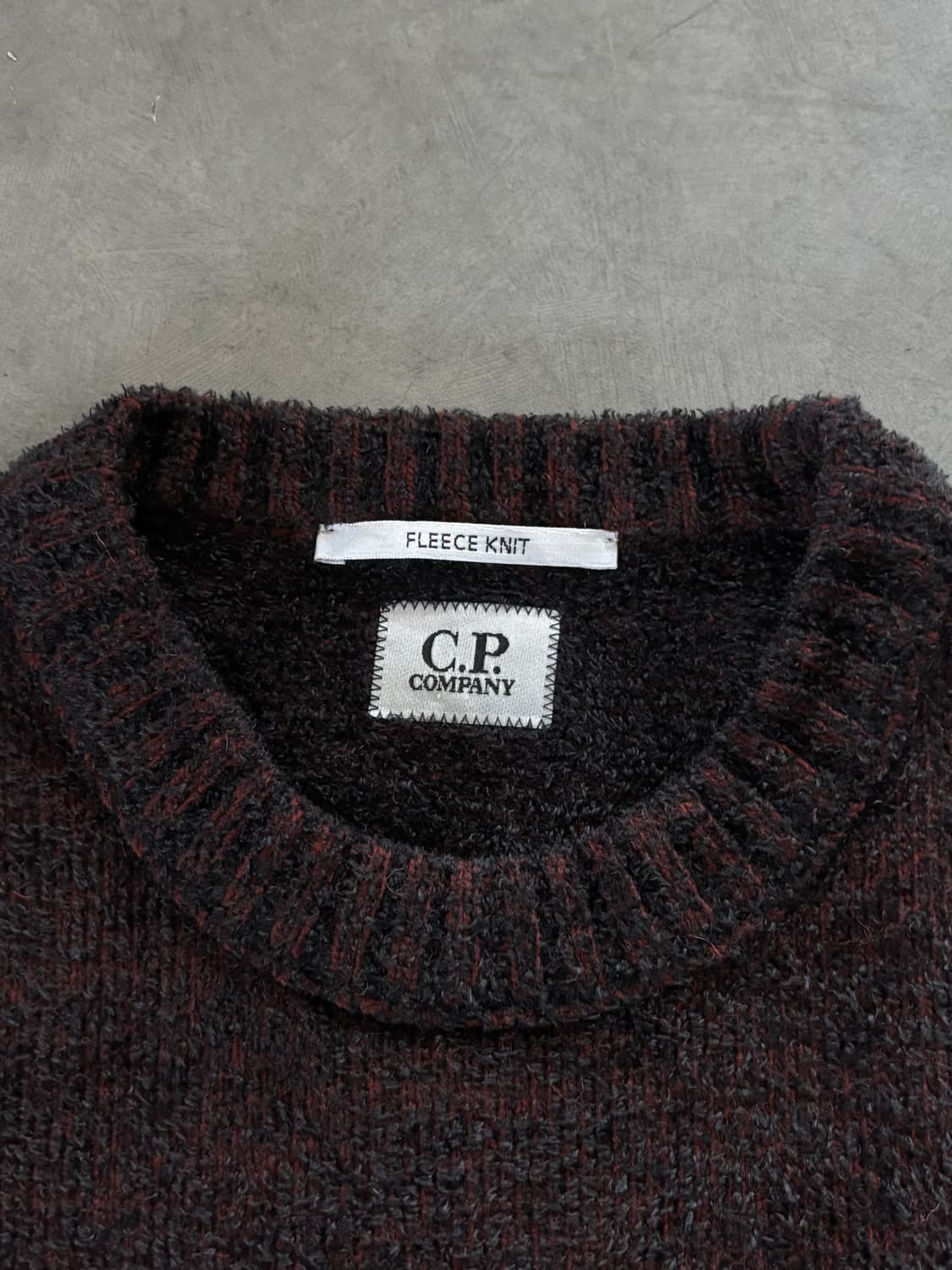 C.P.company 씨피컴퍼니 버건디컬러 플리스 니트 상품이미지3