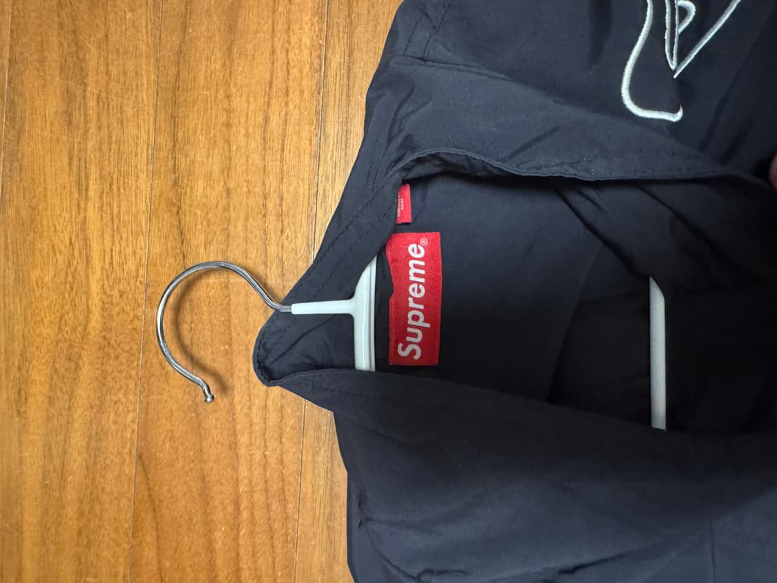 슈프림 23fw 바람막이 상품이미지5