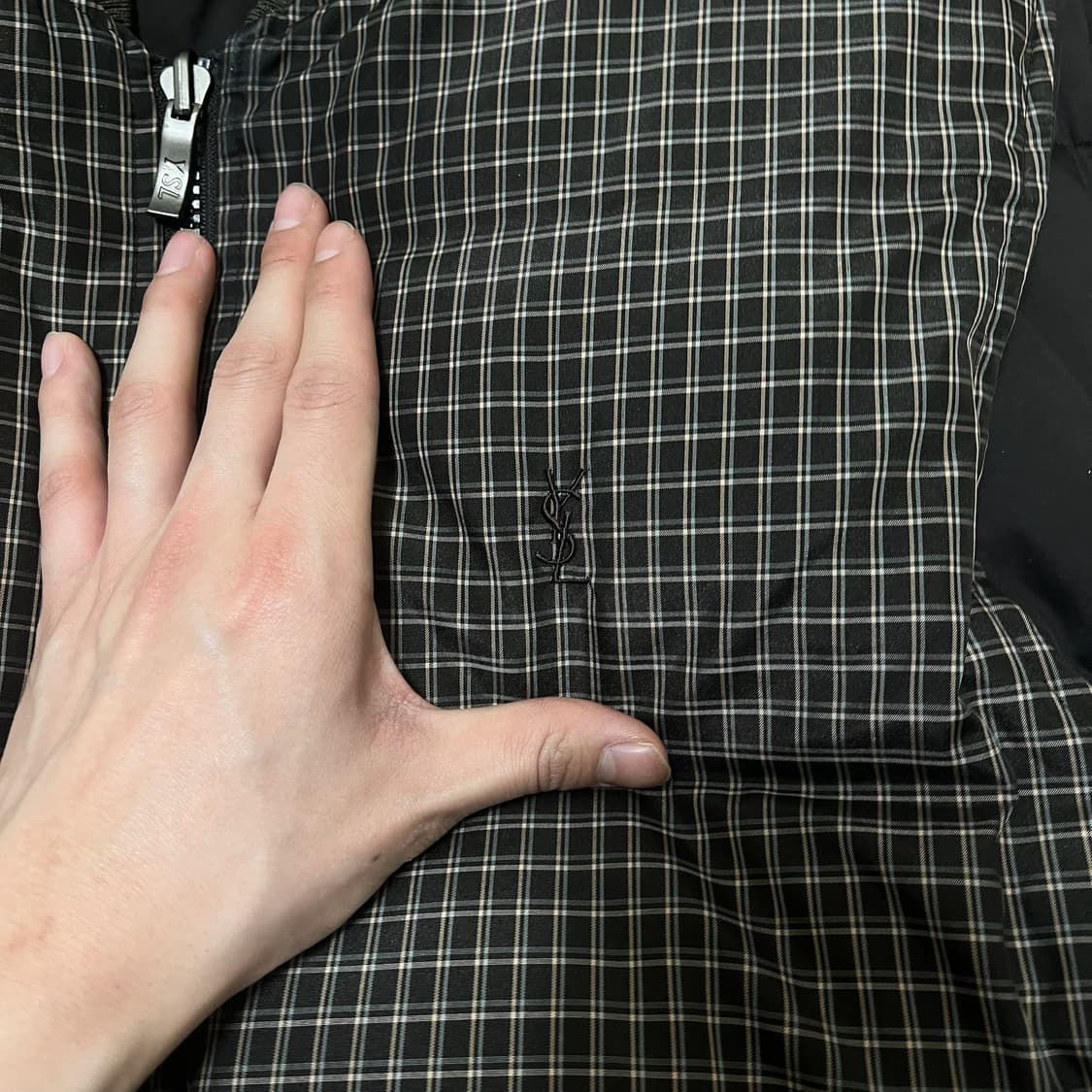 입생로랑 구스다운 리버시블 체크 패딩조끼 M/95  상품이미지3