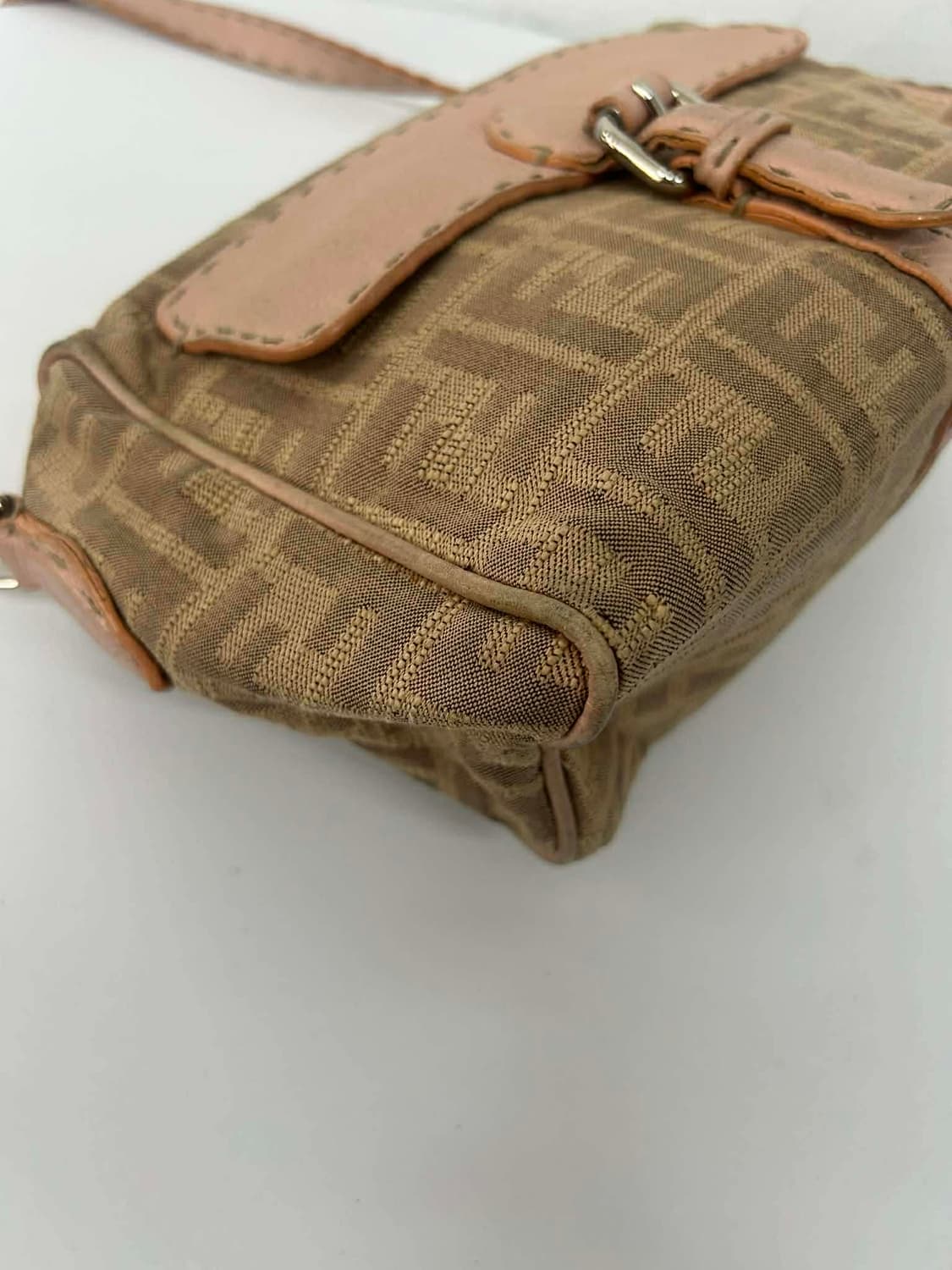 펜디 FF주카 캔버스 미니 크로스 숄더백 상품이미지7