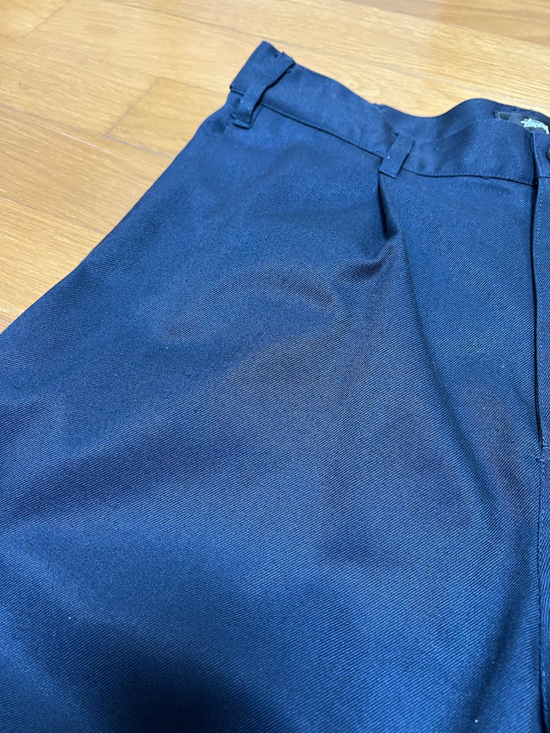스투시 TWILL VOLUME PLEATED TROUSER 네이비 상품이미지6
