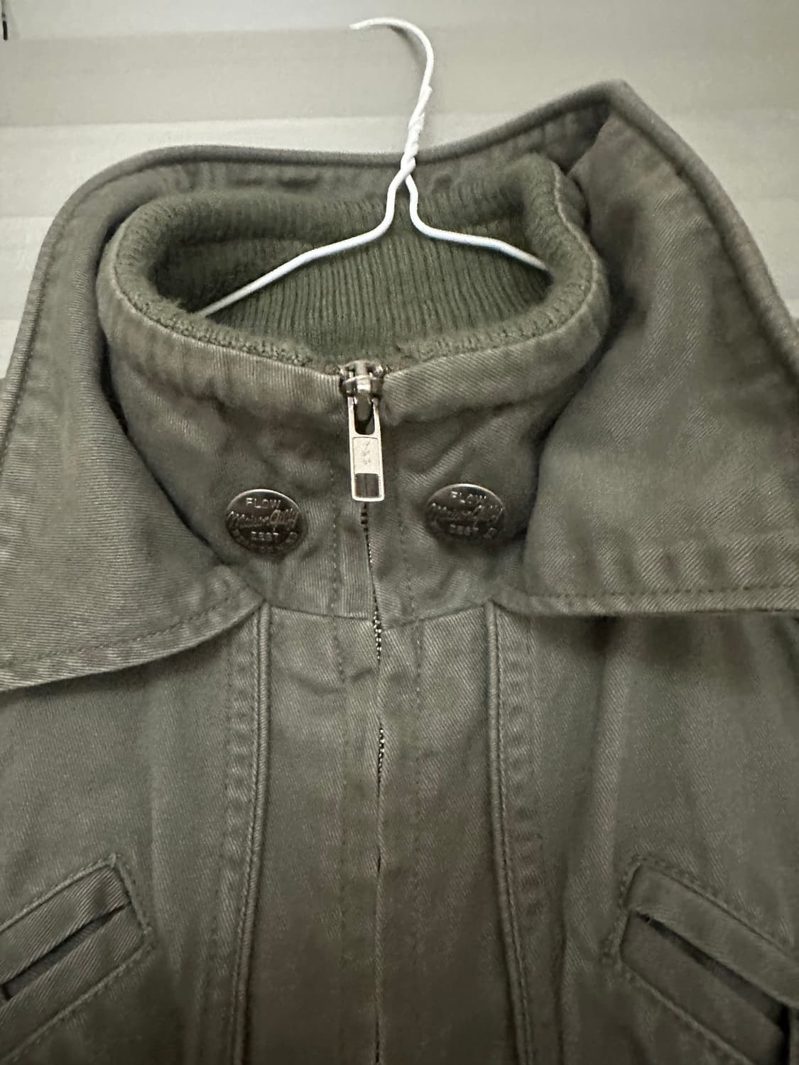 카키 자켓 판매합니다 상품이미지2