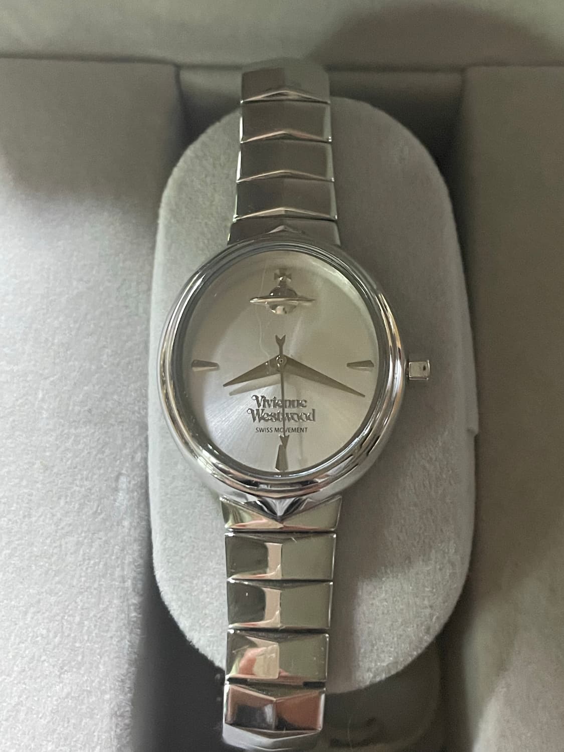 비비안웨스트우드 여성시계 실버 상품이미지6