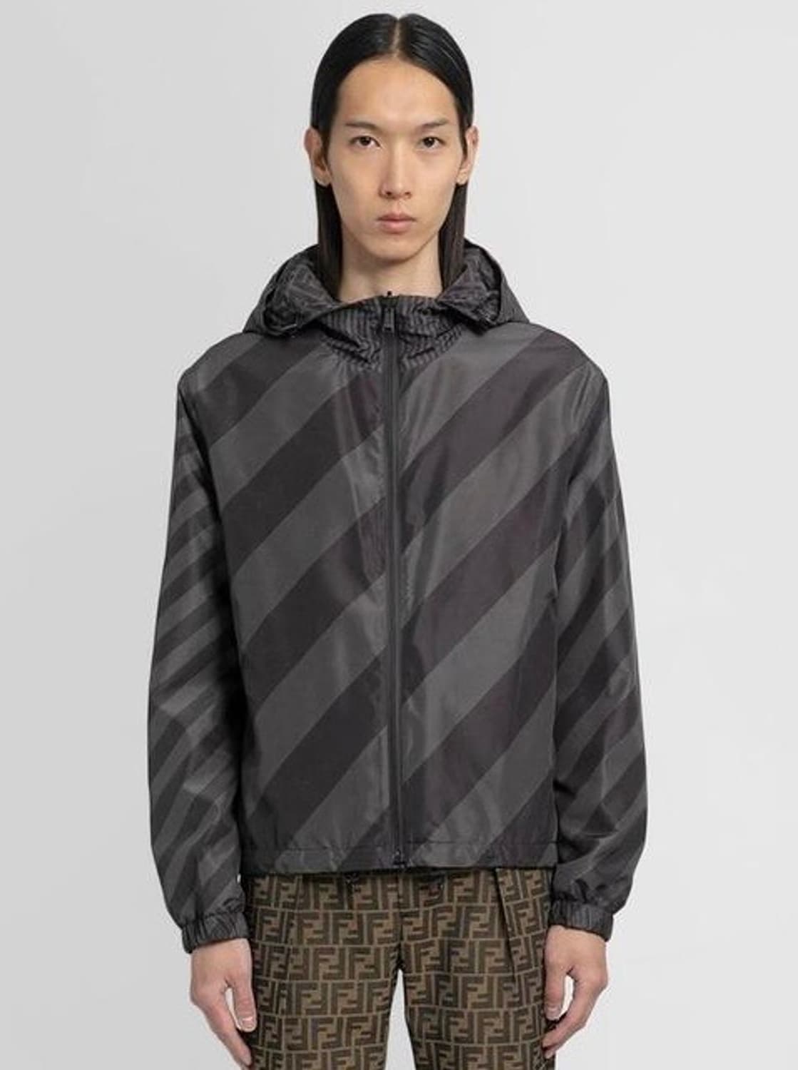 펜디 FF 리버시블 나일론 바람막이 상품이미지8