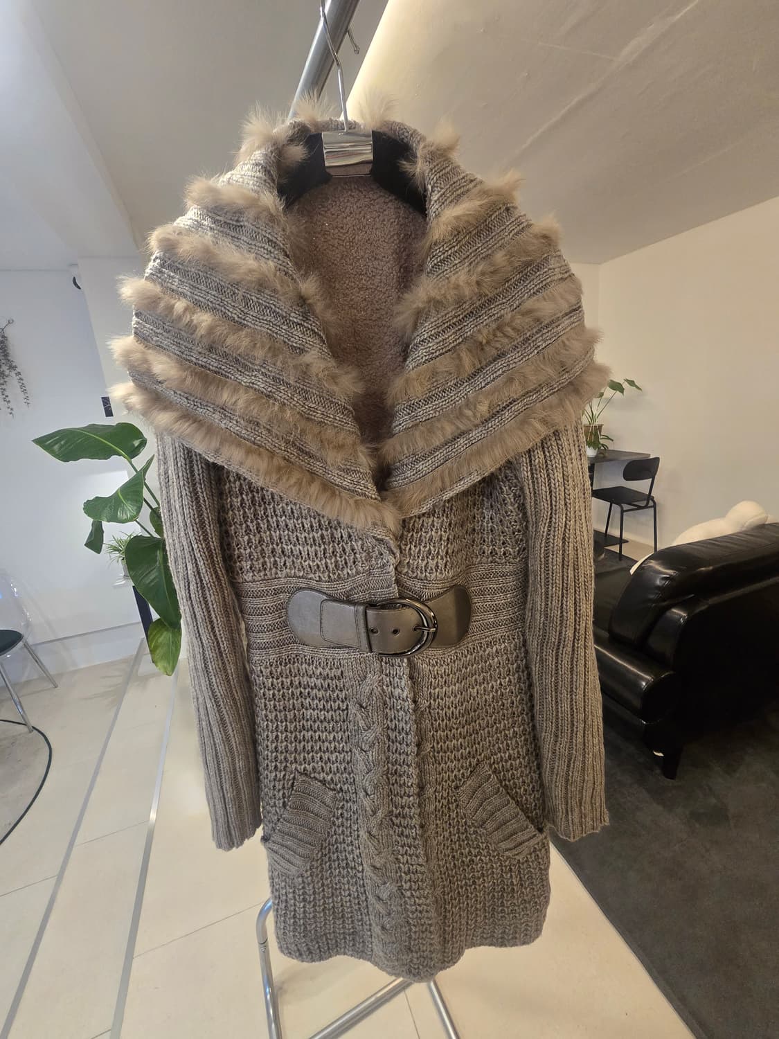 퍼 트리밍 밸트 니트 코트 상품이미지5