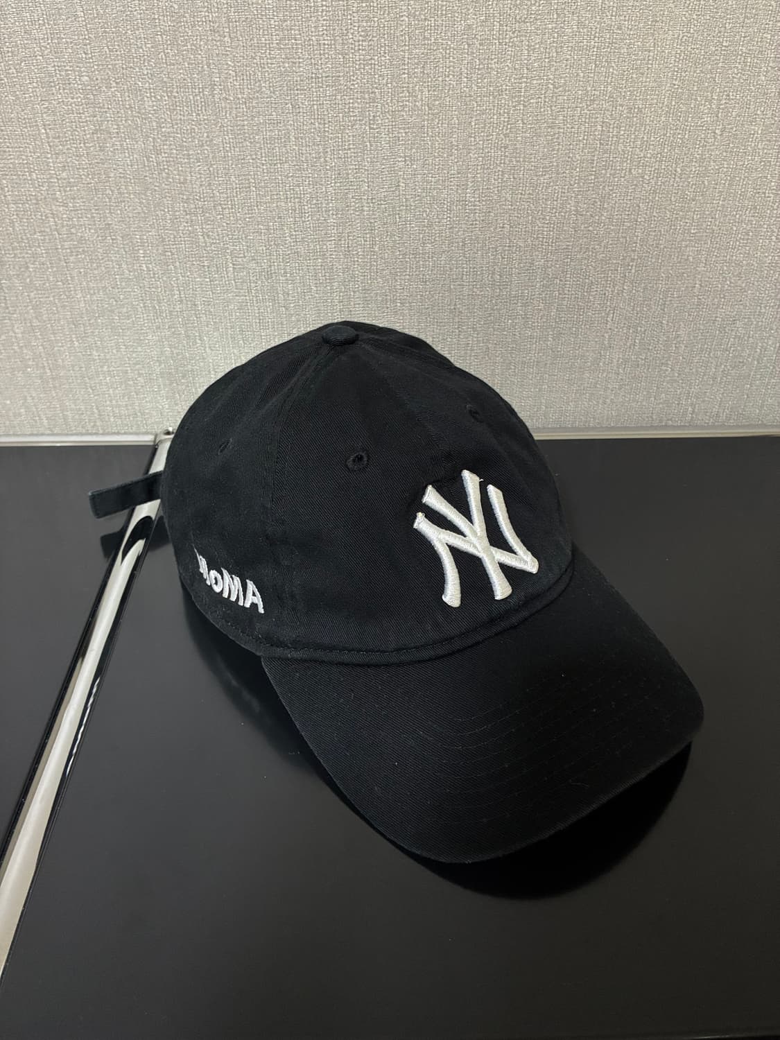 MoMA 뉴에라 볼캡 블랙 상품이미지1